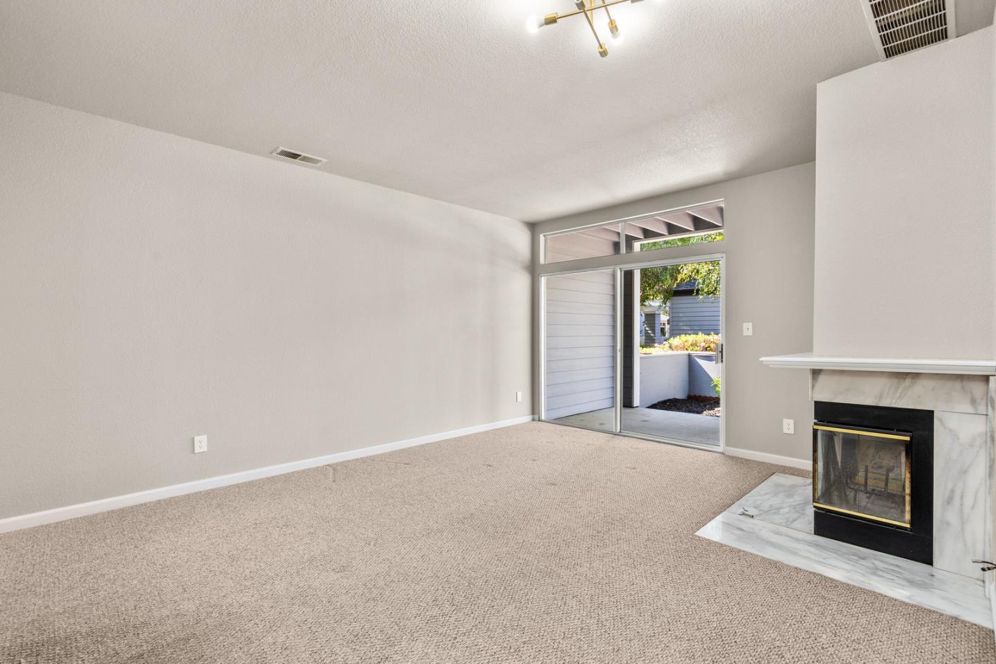 Detail Gallery Image 15 of 33 For 1722 Parkview Green Cir, San Jose,  CA 95131 - 1 Beds | 1 Baths