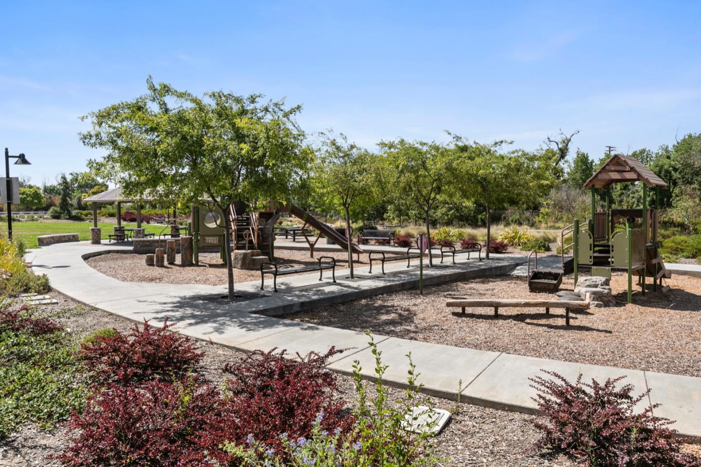 Detail Gallery Image 36 of 42 For 1069 Bigleaf Pl #201,  San Jose,  CA 95131 - 3 Beds | 2/1 Baths