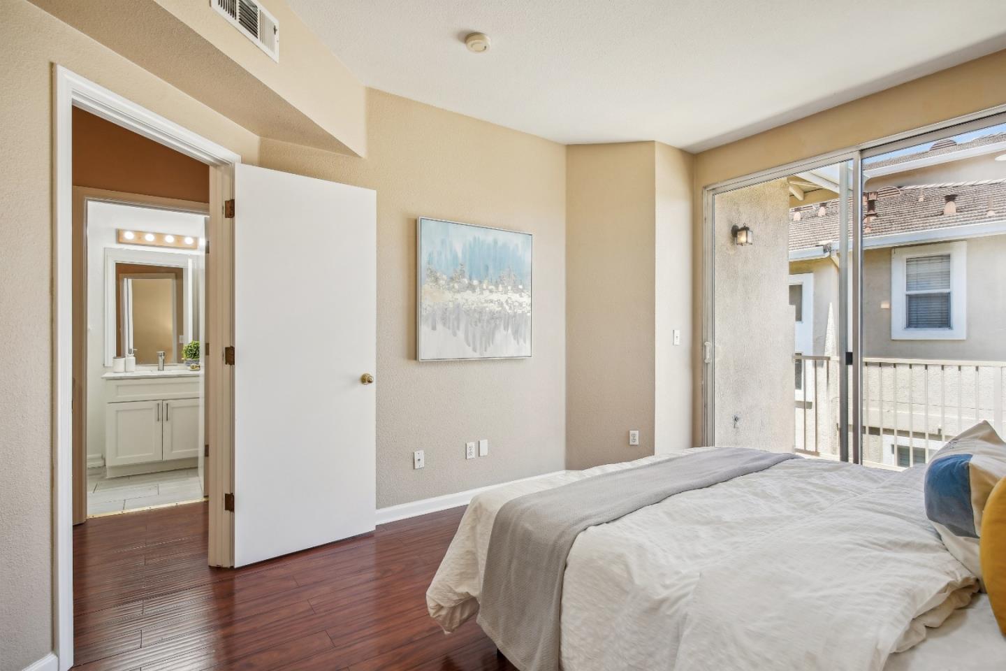 Detail Gallery Image 16 of 35 For 3331 Midtown Pl, San Jose,  CA 95136 - 2 Beds | 2/1 Baths