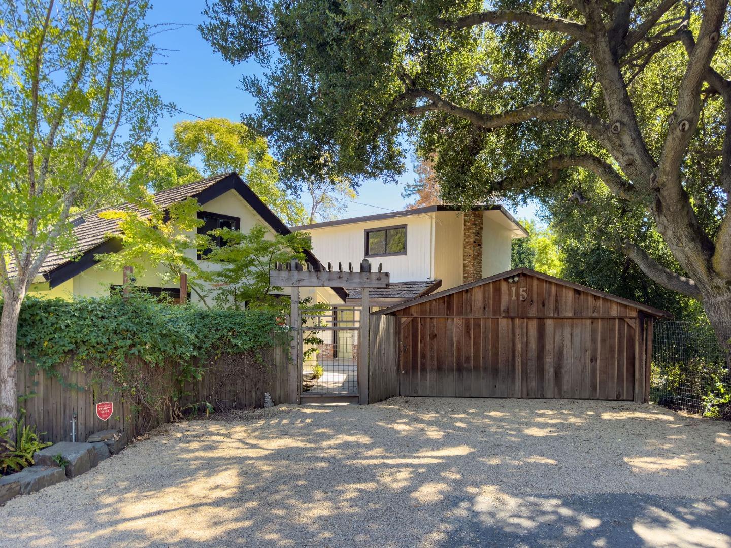 Detail Gallery Image 1 of 1 For 15 Patterson Ave, Menlo Park,  CA 94025 - 3 Beds | 3 Baths