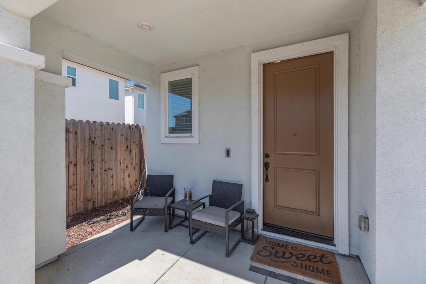 Detail Gallery Image 3 of 19 For 570 Duran Dr, Hollister,  CA 95023 - 3 Beds | 2/1 Baths