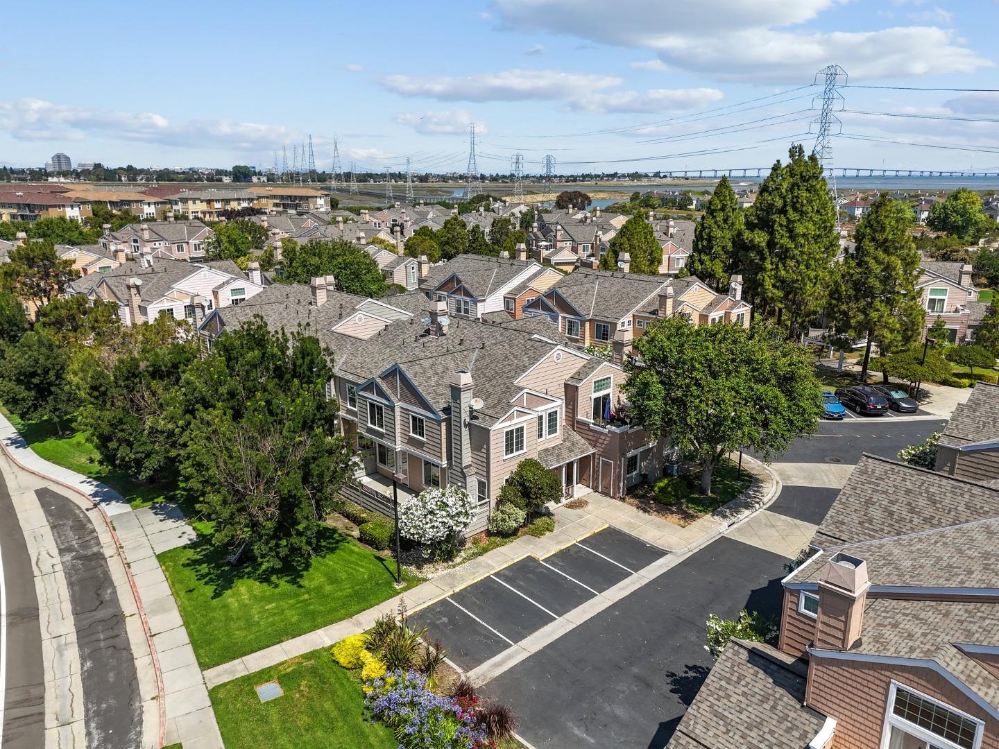 Detail Gallery Image 50 of 52 For 168 Positano Cir, Redwood City,  CA 94065 - 3 Beds | 2/1 Baths