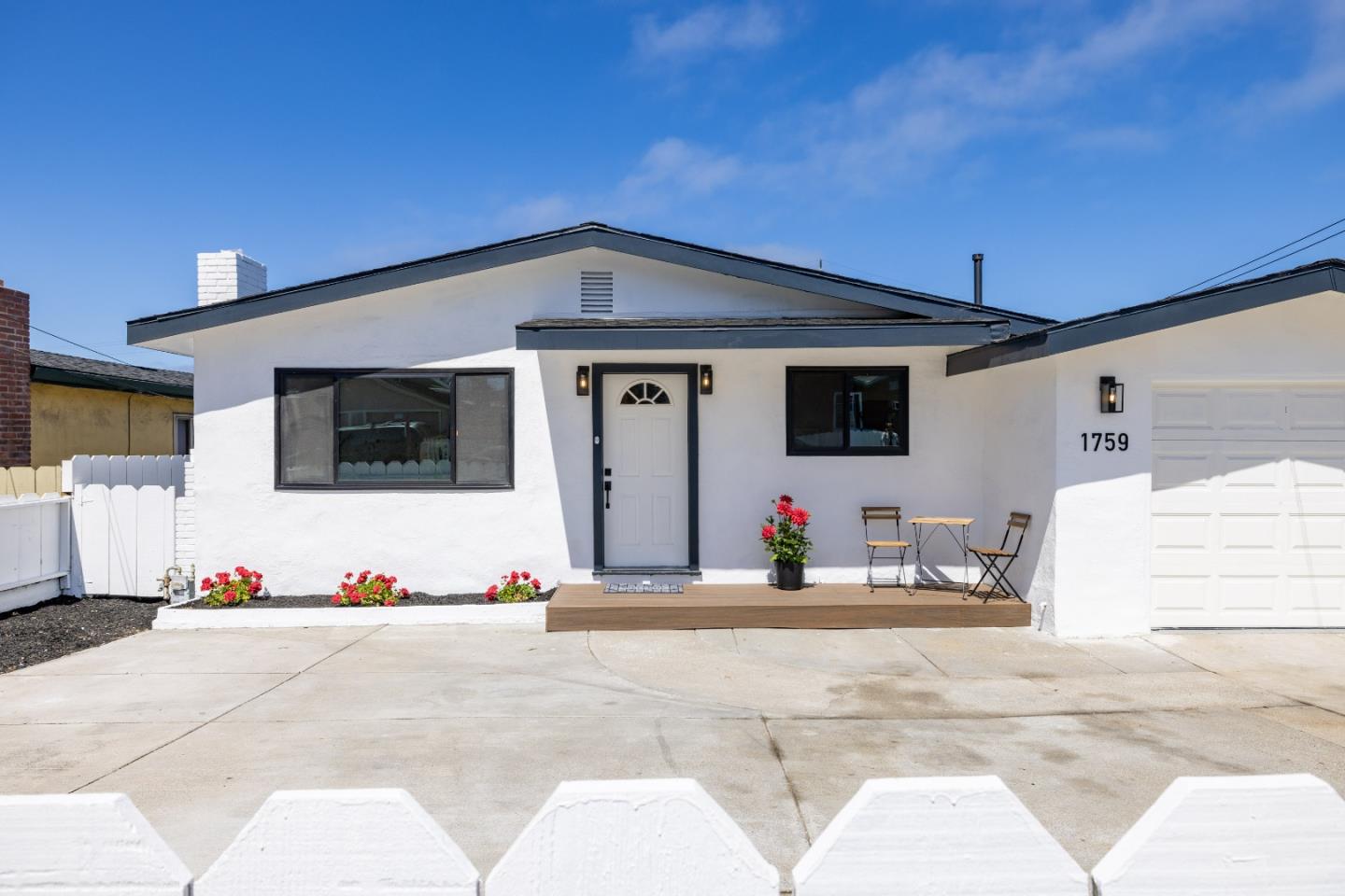 Detail Gallery Image 1 of 23 For 1759 Hilton St, Seaside,  CA 93955 - 3 Beds | 2 Baths