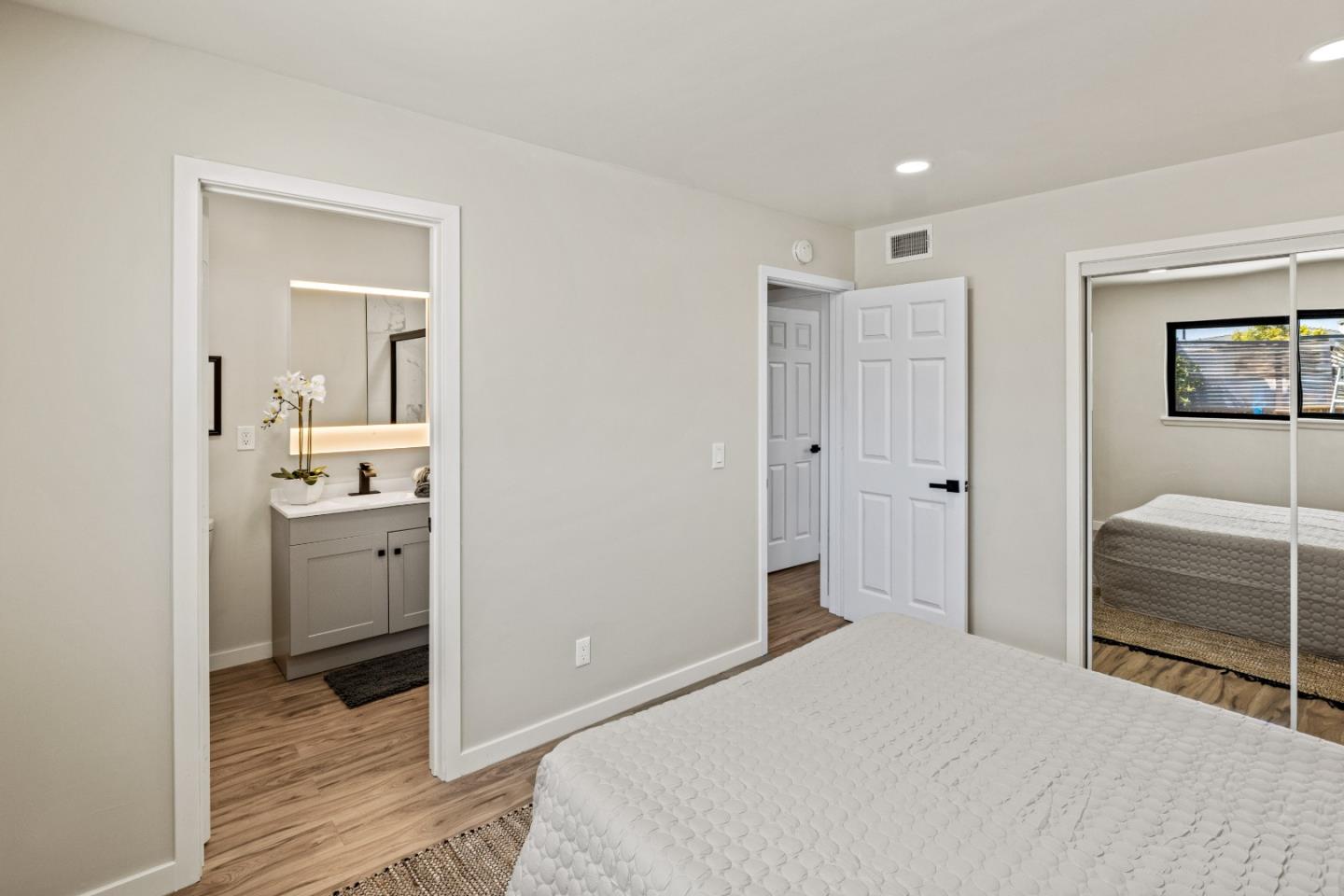 Detail Gallery Image 11 of 23 For 1759 Hilton St, Seaside,  CA 93955 - 3 Beds | 2 Baths