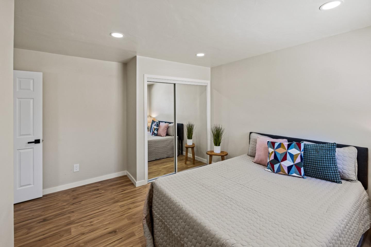 Detail Gallery Image 15 of 23 For 1759 Hilton St, Seaside,  CA 93955 - 3 Beds | 2 Baths