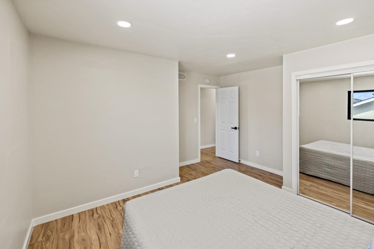 Detail Gallery Image 16 of 23 For 1759 Hilton St, Seaside,  CA 93955 - 3 Beds | 2 Baths