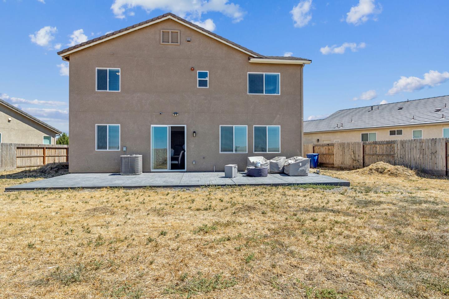 Detail Gallery Image 27 of 30 For 1730 Dolomite Dr, Los Banos,  CA 93635 - 5 Beds | 2/1 Baths