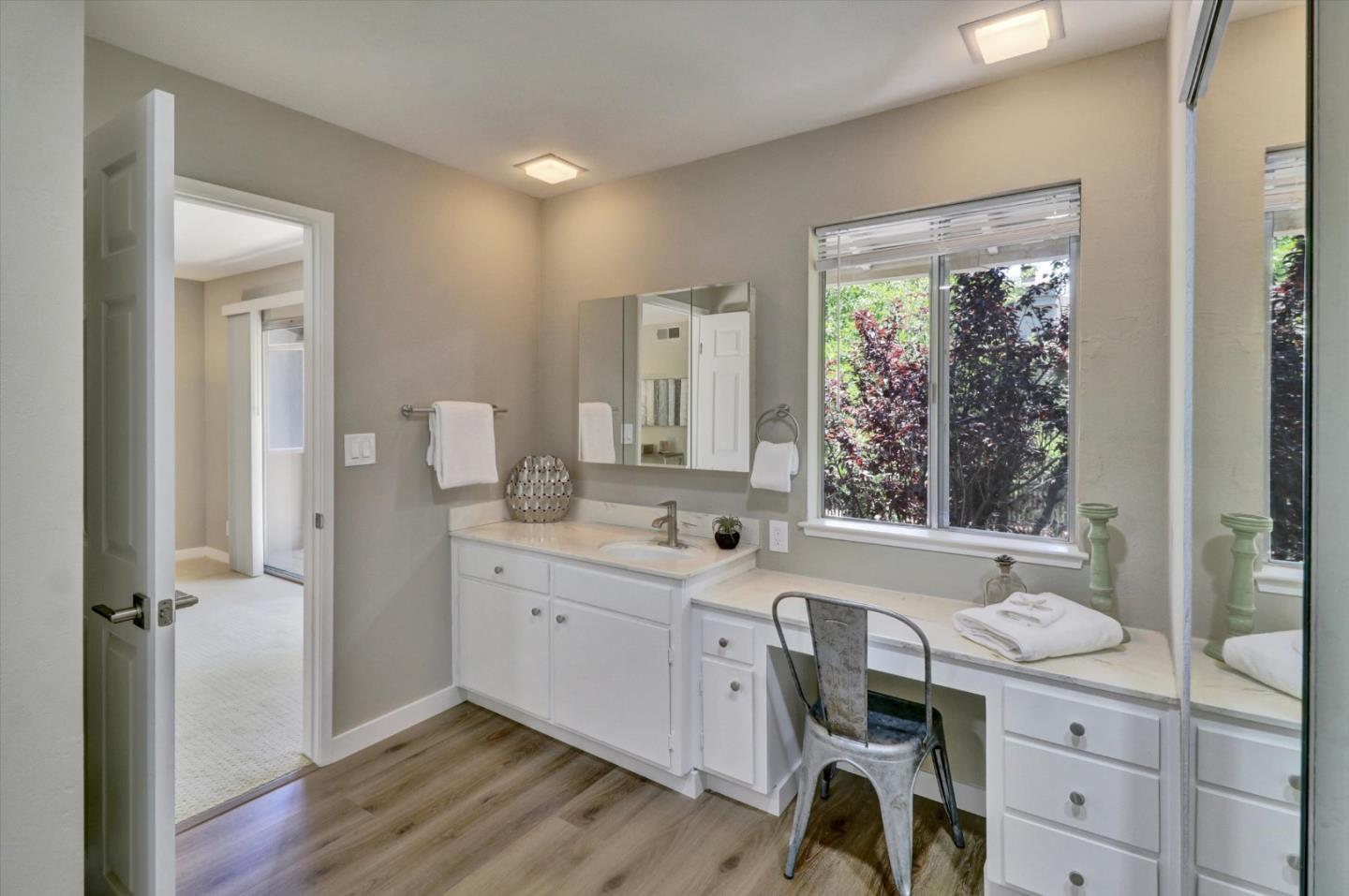 Detail Gallery Image 18 of 55 For 15400 Winchester Blvd #7,  Los Gatos,  CA 95030 - 3 Beds | 2/1 Baths