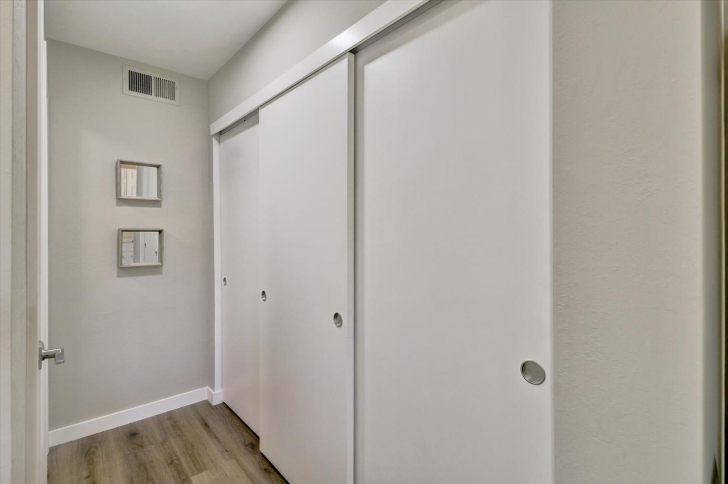 Detail Gallery Image 19 of 55 For 15400 Winchester Blvd #7,  Los Gatos,  CA 95030 - 3 Beds | 2/1 Baths