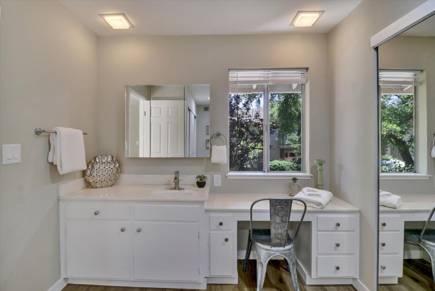 Detail Gallery Image 21 of 55 For 15400 Winchester Blvd #7,  Los Gatos,  CA 95030 - 3 Beds | 2/1 Baths