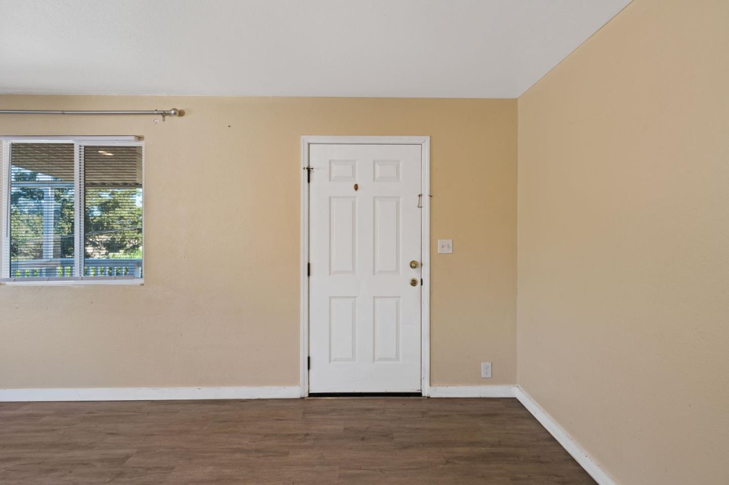 Detail Gallery Image 10 of 38 For 4015 Eureka Ave #0,  Clearlake,  CA 95422 - 3 Beds | 2 Baths