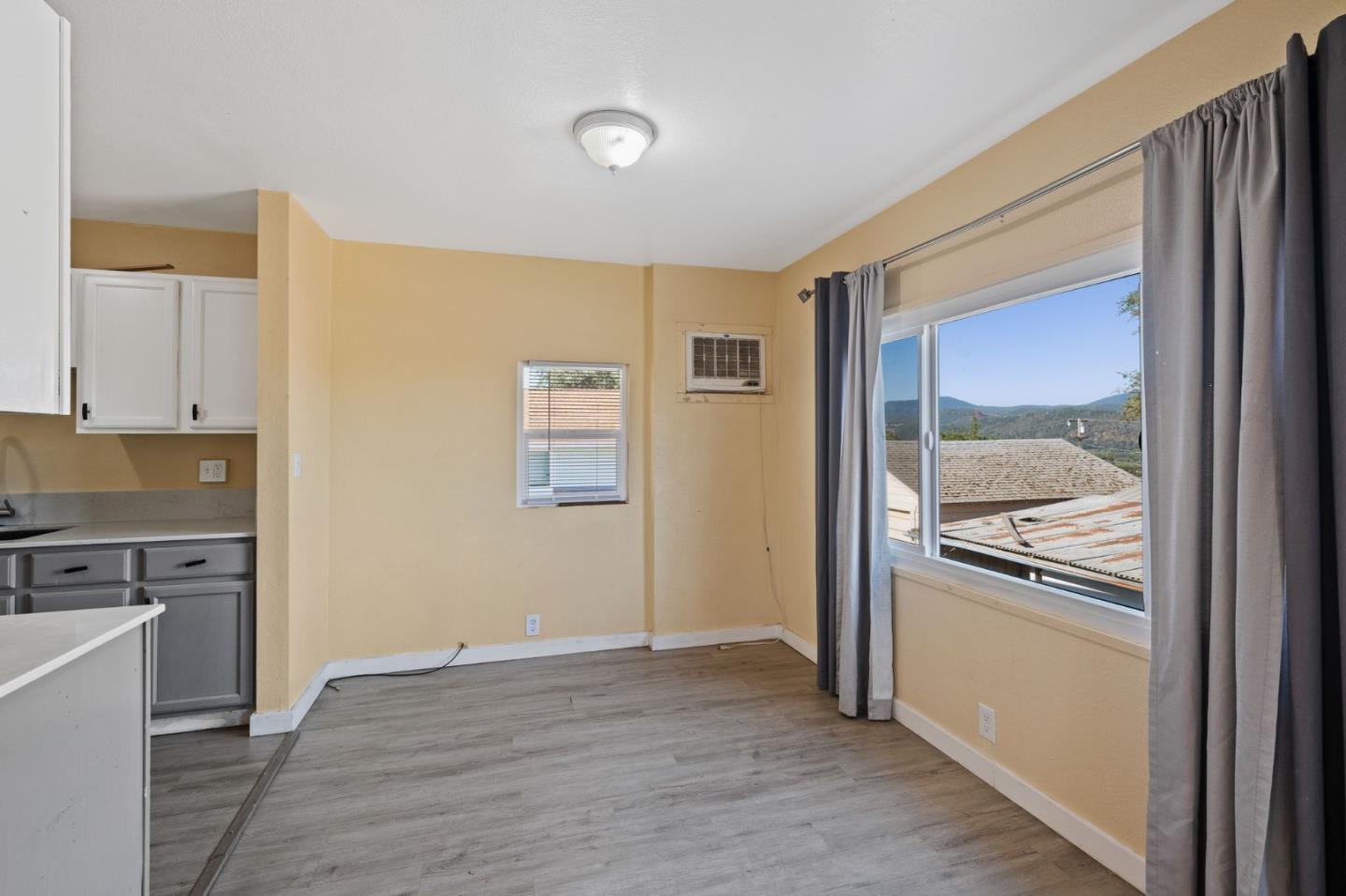 Detail Gallery Image 14 of 38 For 4015 Eureka Ave #0,  Clearlake,  CA 95422 - 3 Beds | 2 Baths