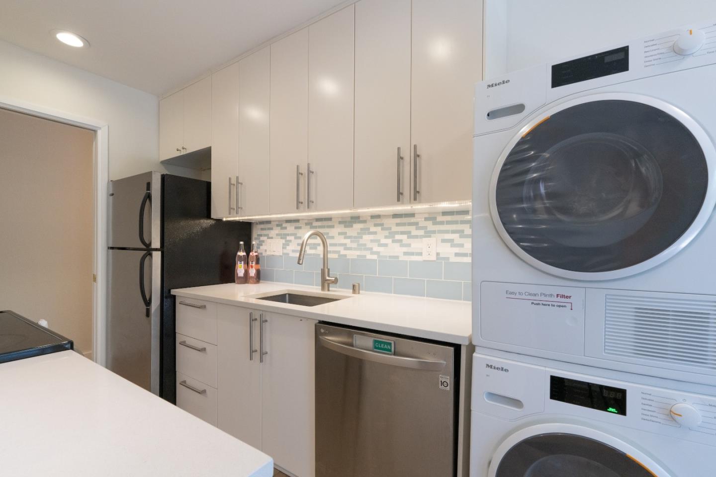 Detail Gallery Image 3 of 22 For 280 Easy St #113,  Mountain View,  CA 94043 - 2 Beds | 1 Baths