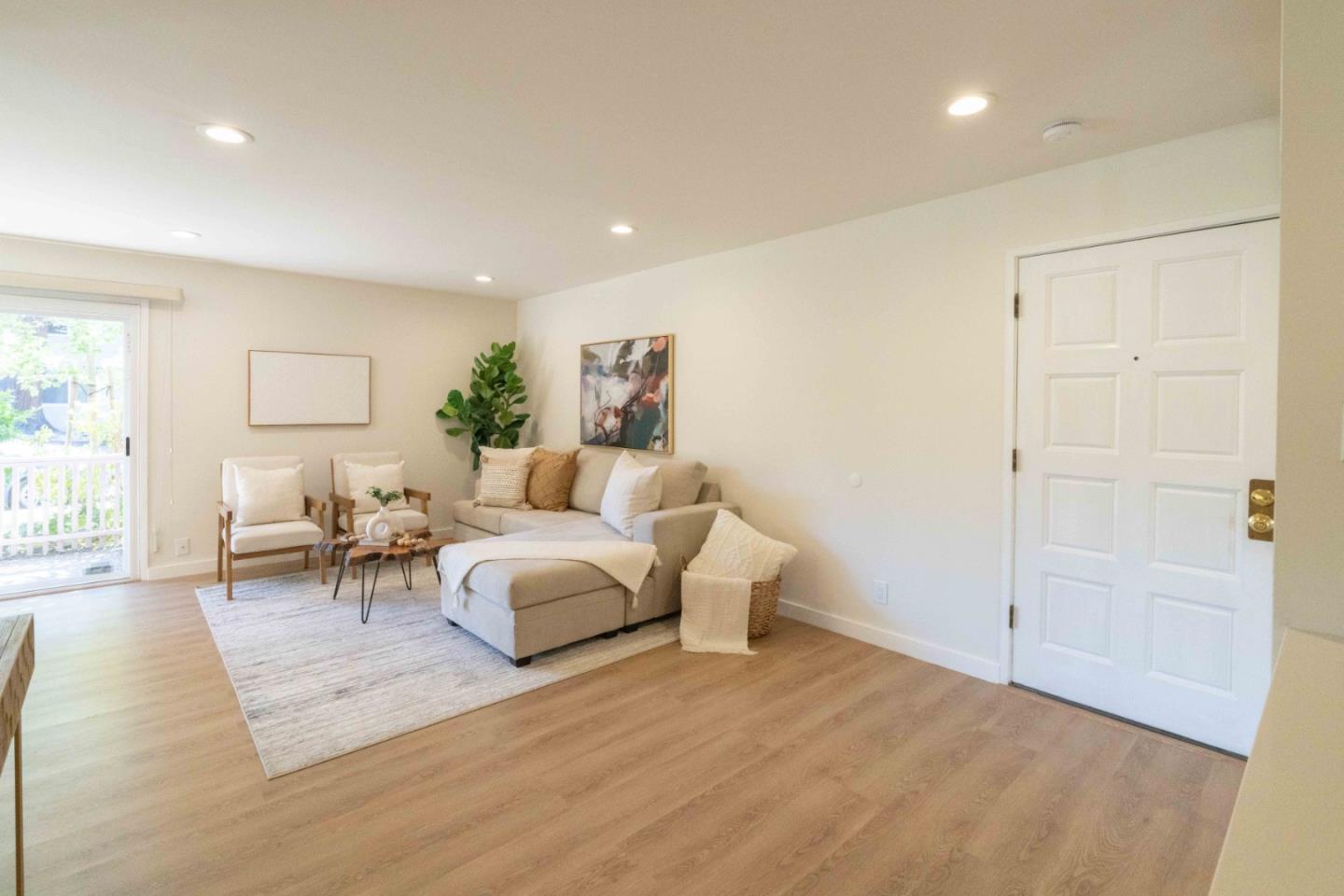 Detail Gallery Image 6 of 22 For 280 Easy St #113,  Mountain View,  CA 94043 - 2 Beds | 1 Baths