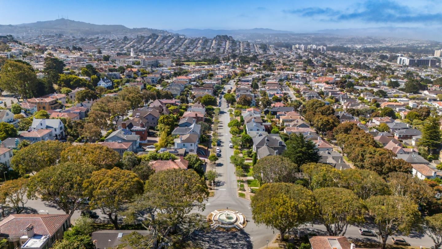 Detail Gallery Image 69 of 79 For 120 Santa Ana Ave, San Francisco,  CA 94127 - 5 Beds | 6 Baths