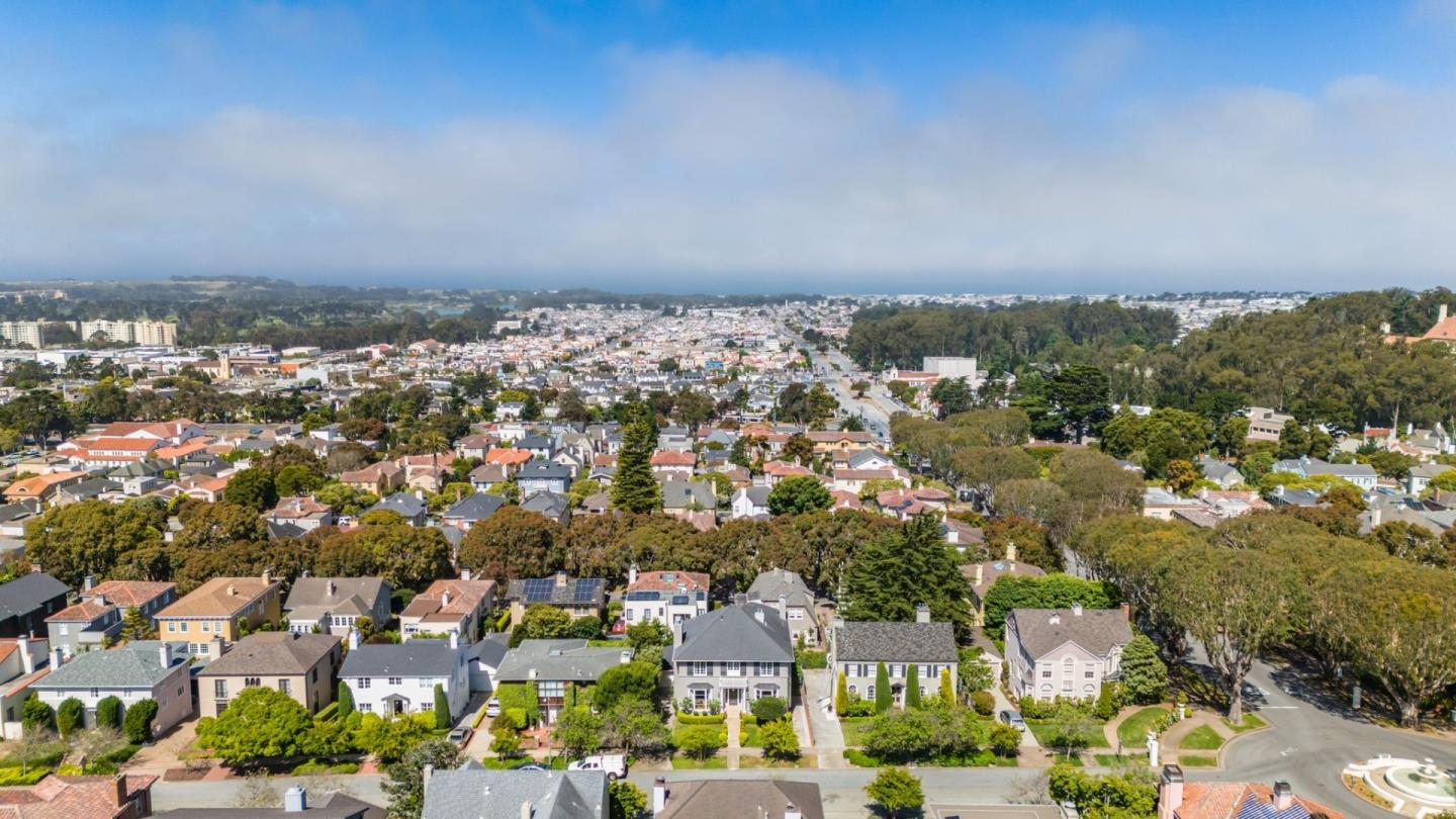 Detail Gallery Image 70 of 79 For 120 Santa Ana Ave, San Francisco,  CA 94127 - 5 Beds | 6 Baths