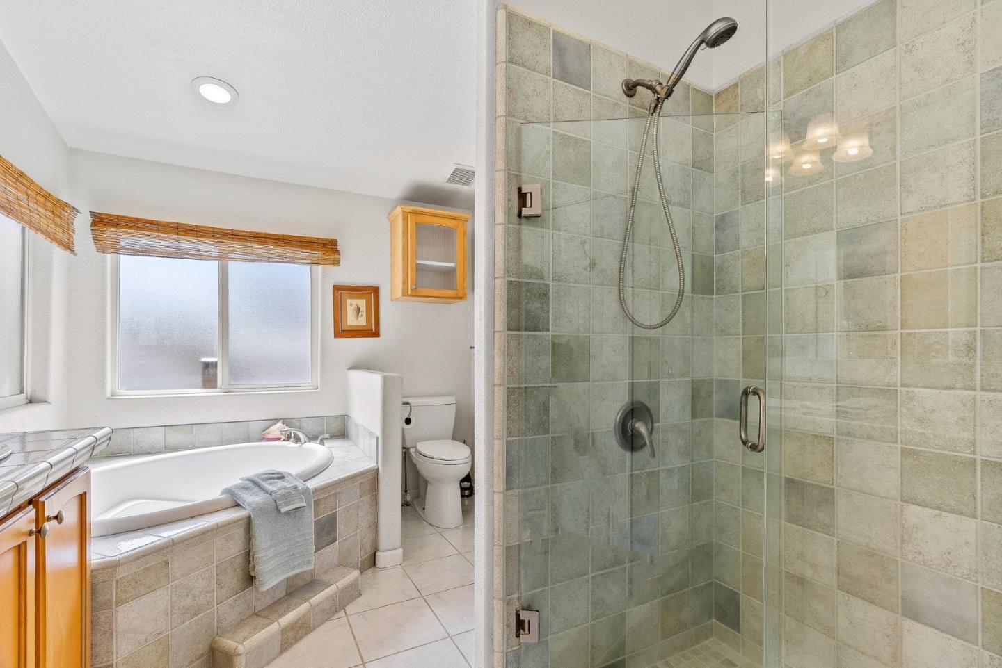 Detail Gallery Image 19 of 27 For 2155 Wharf Rd #9,  Capitola,  CA 95010 - 3 Beds | 2 Baths