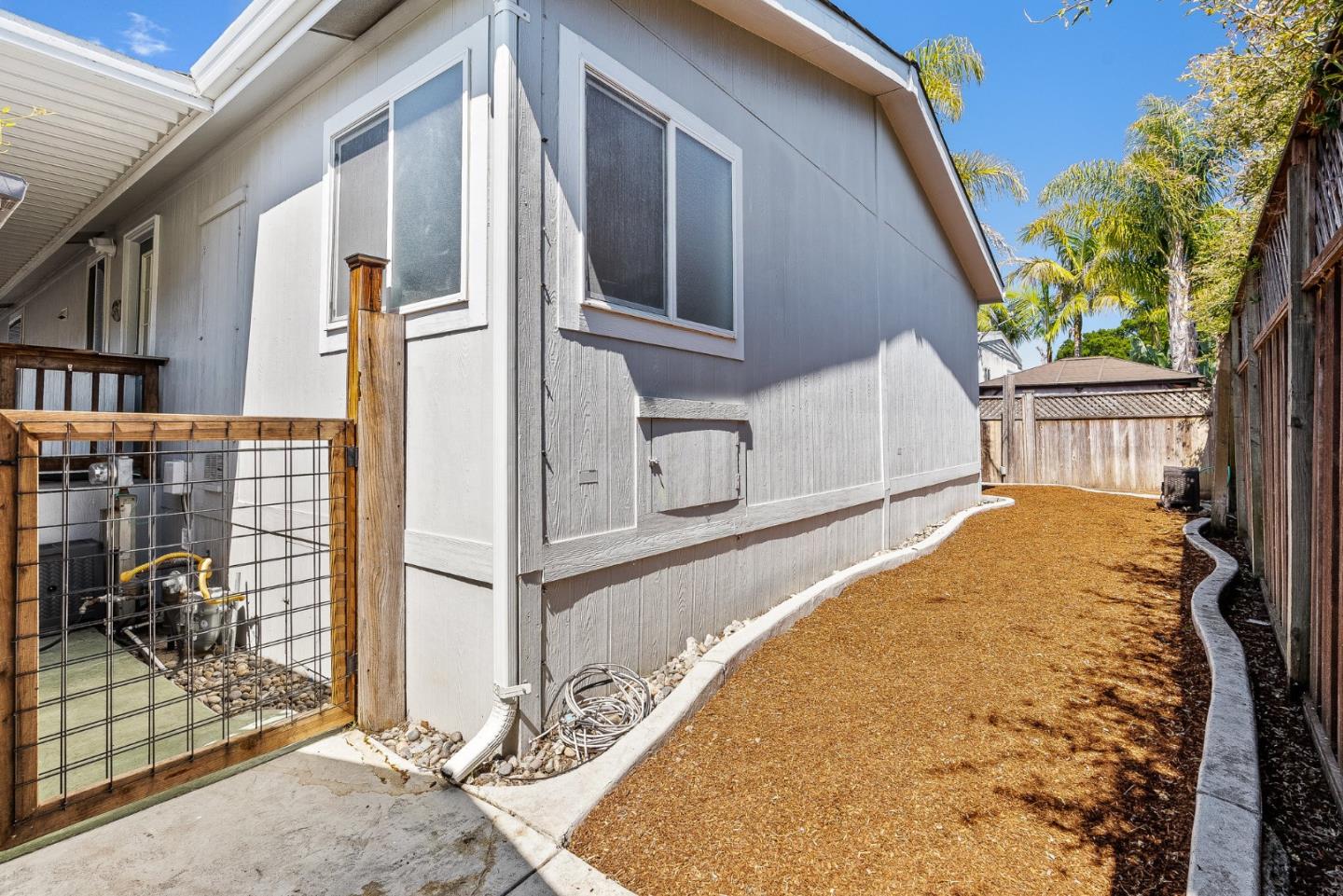 Detail Gallery Image 26 of 27 For 2155 Wharf Rd #9,  Capitola,  CA 95010 - 3 Beds | 2 Baths