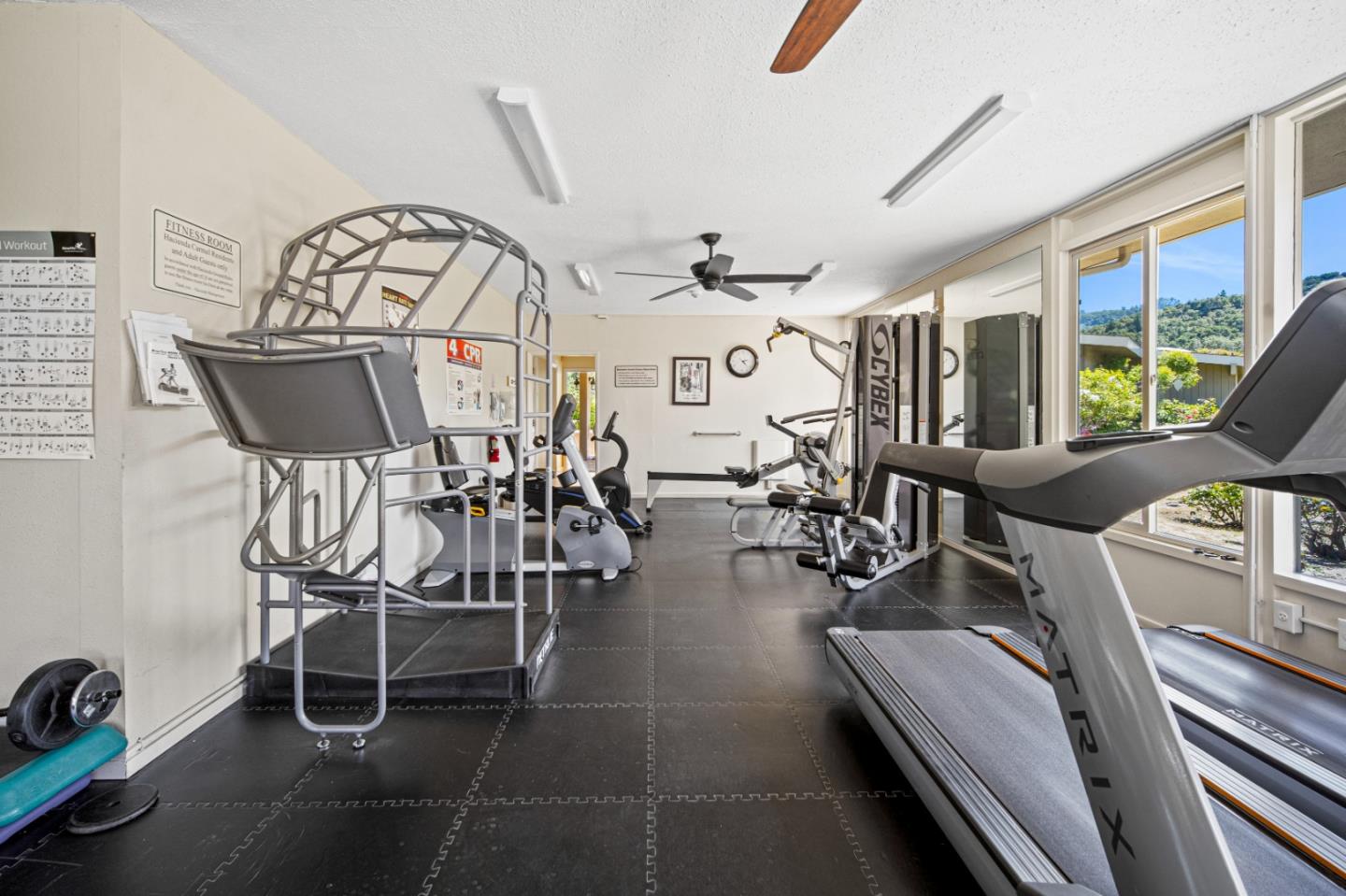 Detail Gallery Image 30 of 33 For 145 Hacienda Carmel, Carmel,  CA 93923 - 2 Beds | 2 Baths