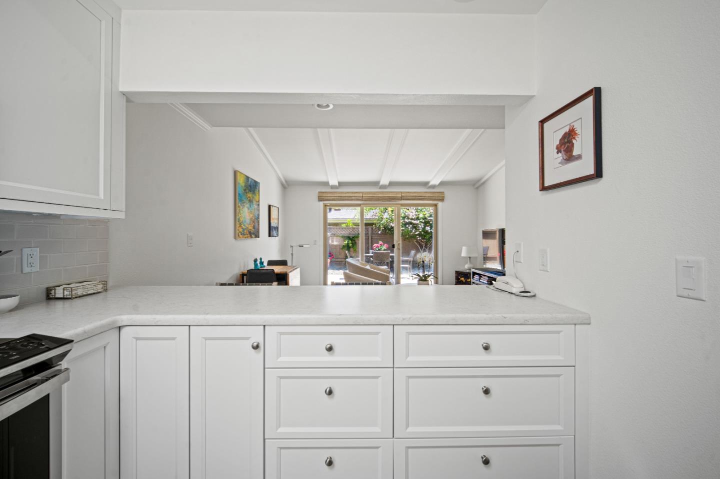 Detail Gallery Image 7 of 33 For 145 Hacienda Carmel, Carmel,  CA 93923 - 2 Beds | 2 Baths