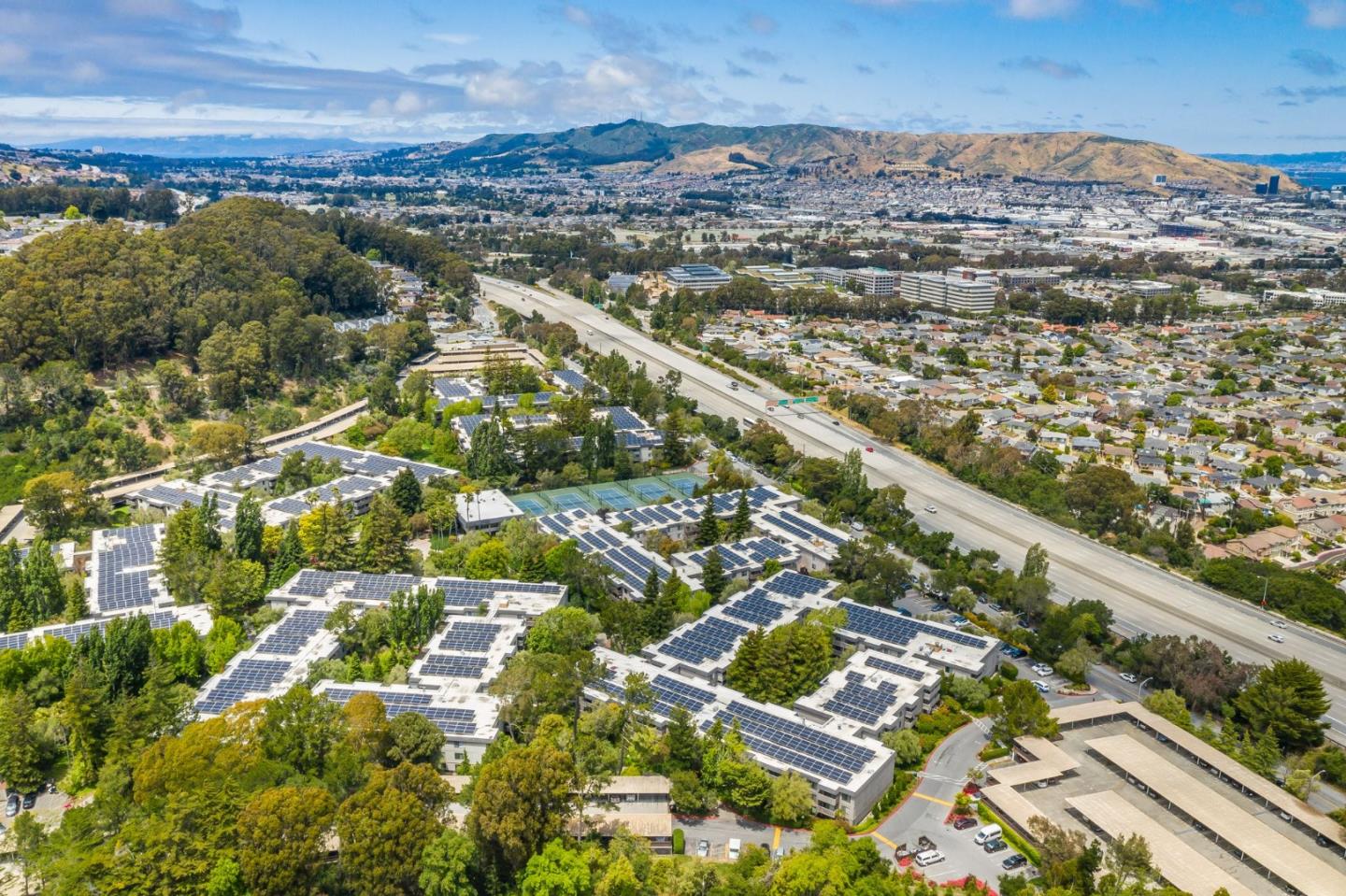 Detail Gallery Image 39 of 52 For 4112 Shelter Creek Ln, San Bruno,  CA 94066 - 2 Beds | 2 Baths