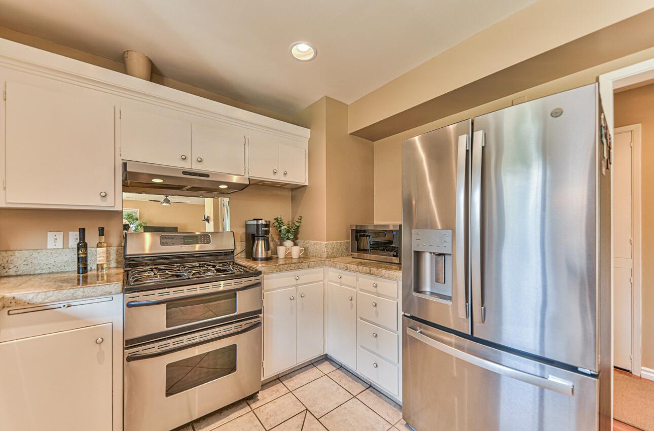 Detail Gallery Image 15 of 32 For 23 Santa Ana Dr, Salinas,  CA 93901 - 4 Beds | 2 Baths