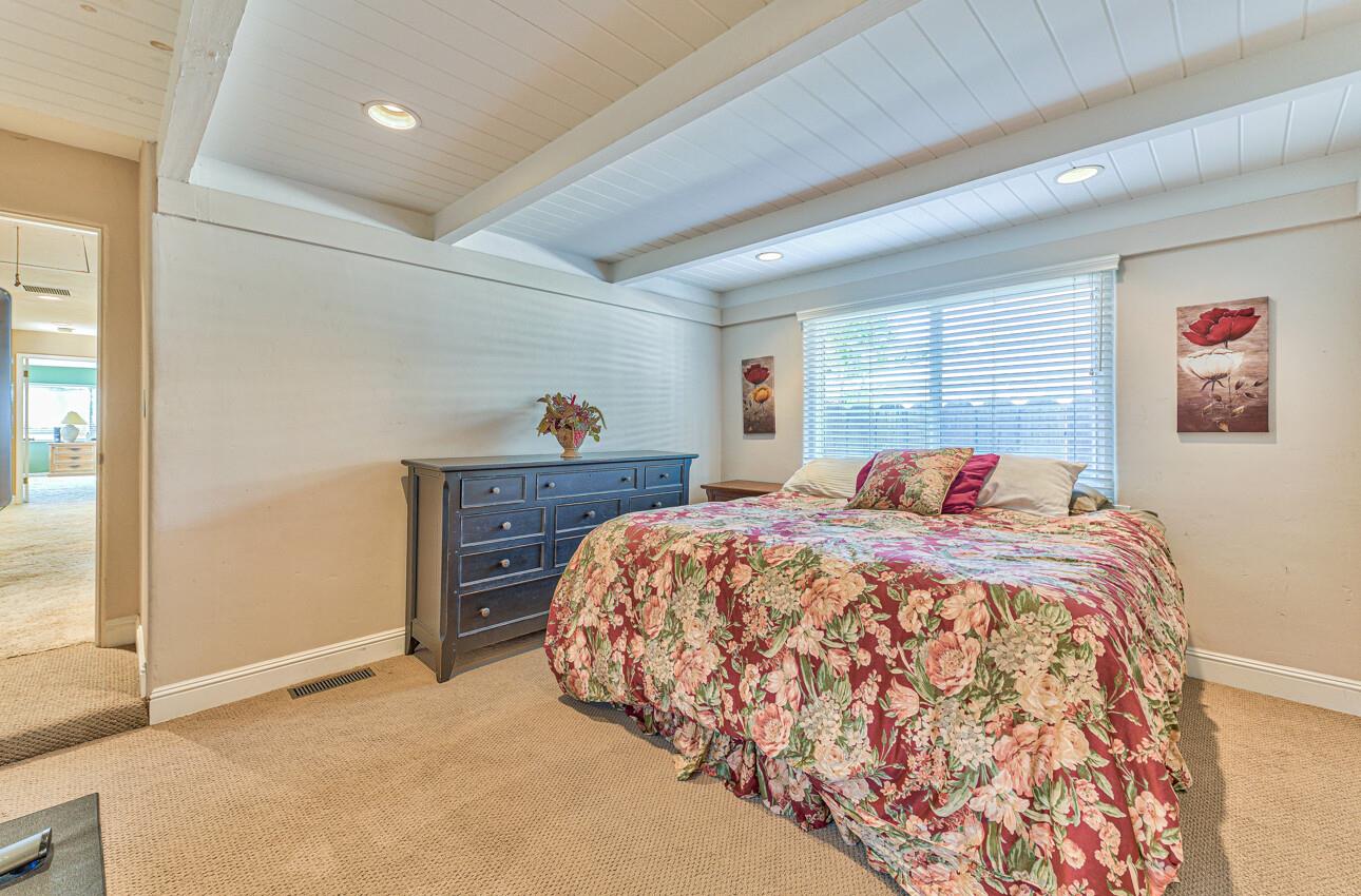 Detail Gallery Image 23 of 32 For 23 Santa Ana Dr, Salinas,  CA 93901 - 4 Beds | 2 Baths