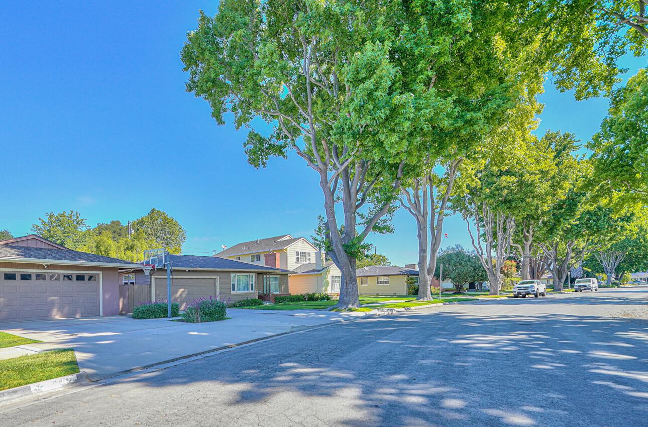 Detail Gallery Image 32 of 32 For 23 Santa Ana Dr, Salinas,  CA 93901 - 4 Beds | 2 Baths