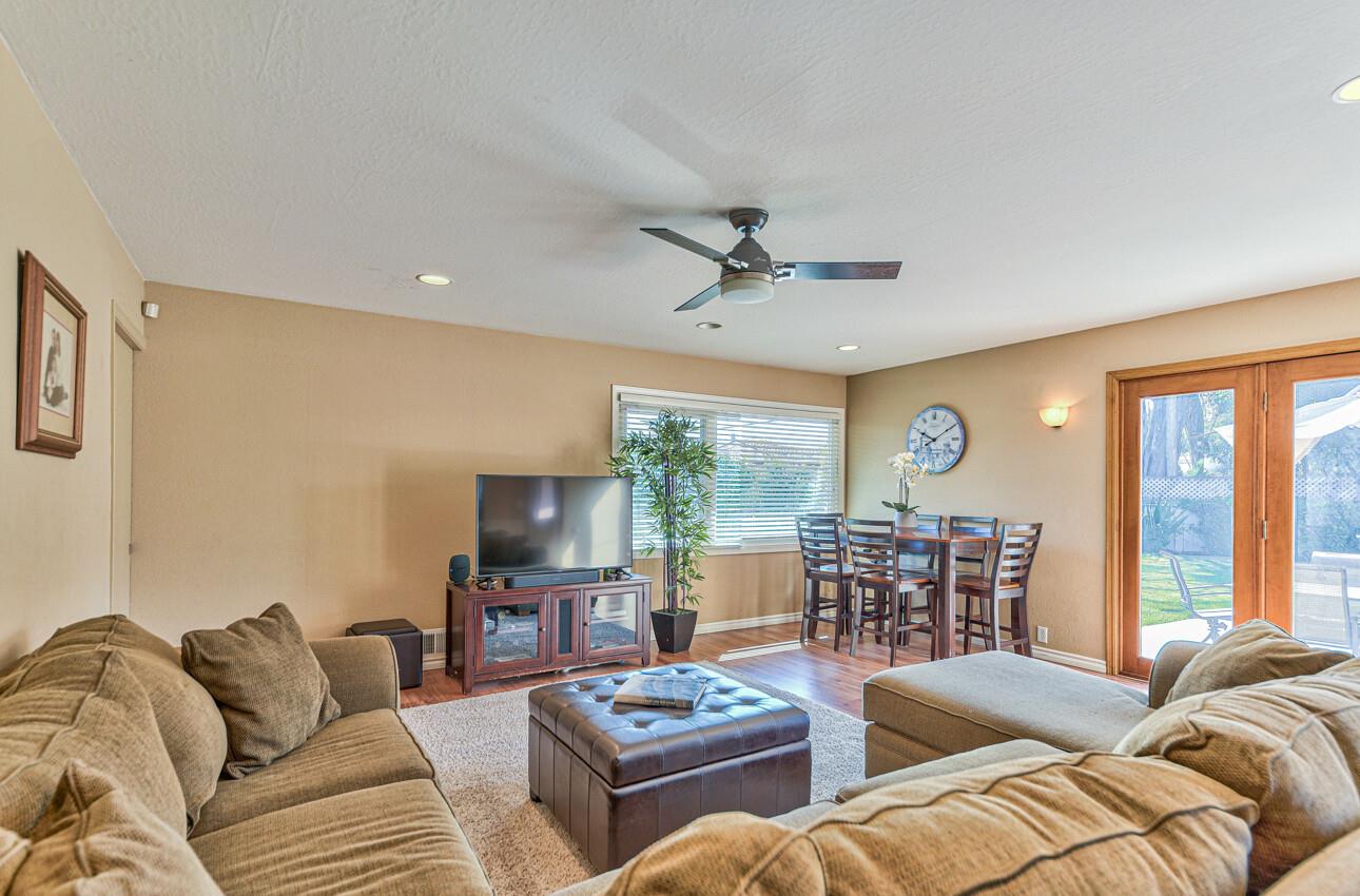 Detail Gallery Image 9 of 32 For 23 Santa Ana Dr, Salinas,  CA 93901 - 4 Beds | 2 Baths