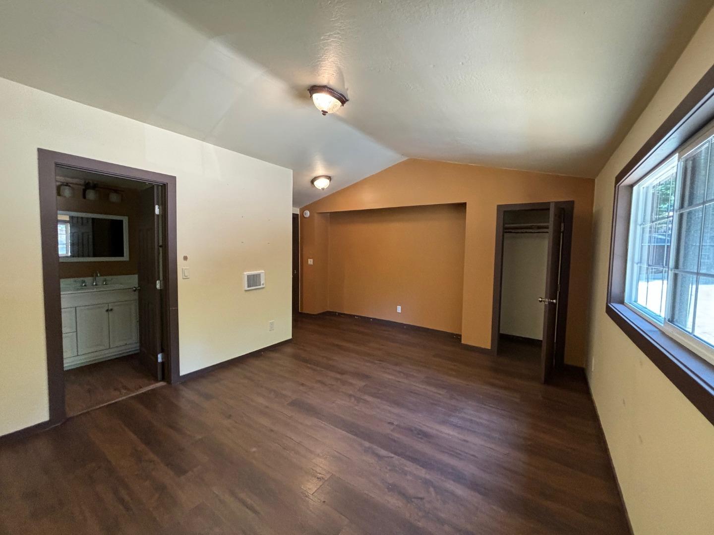 Detail Gallery Image 6 of 9 For 11570 Highway 9 #3,  Brookdale,  CA 95007 - 3 Beds | 2 Baths