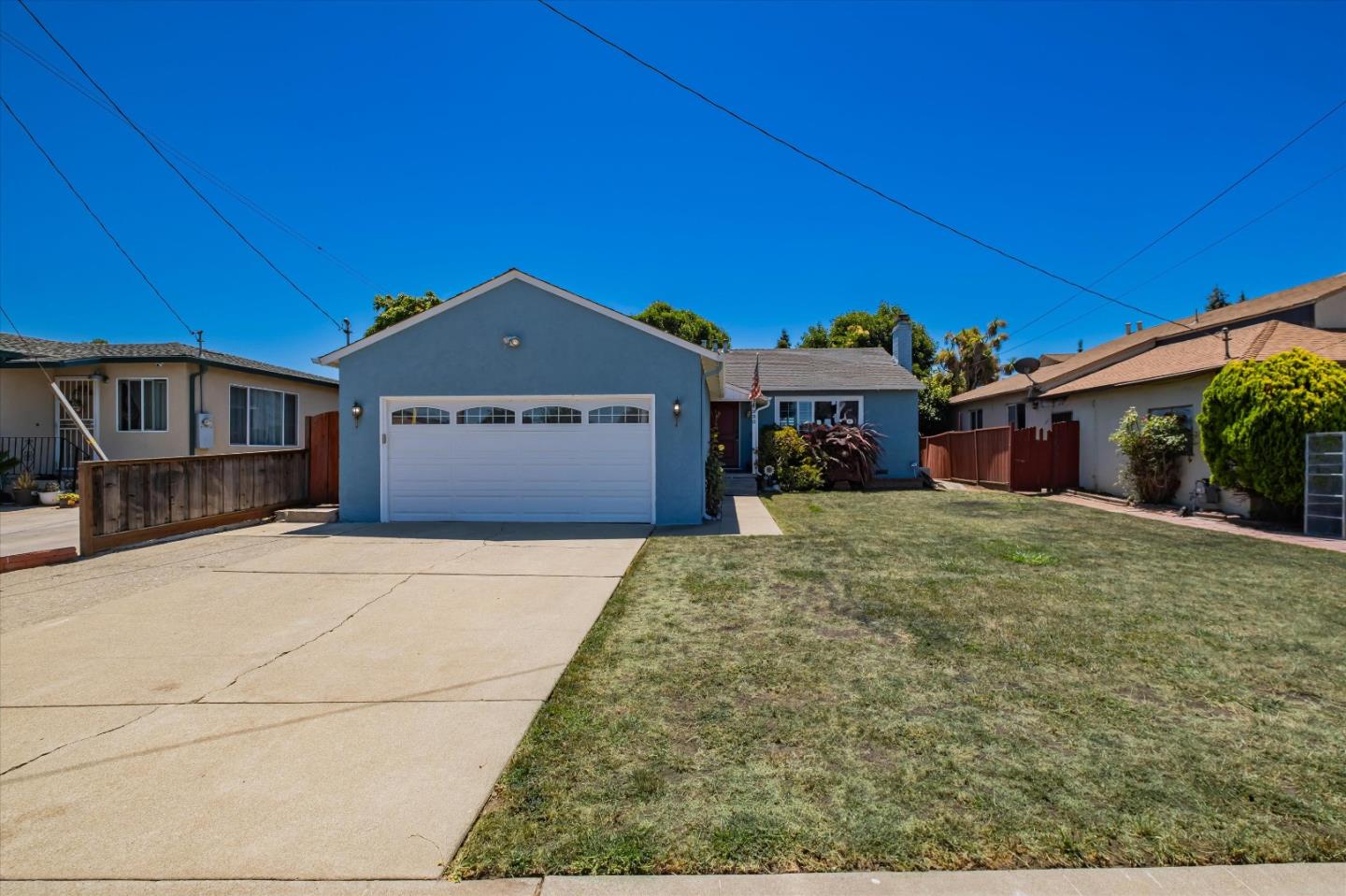 Detail Gallery Image 1 of 1 For 330 Falgren Ave, Hayward,  CA 94541 - 3 Beds | 2 Baths