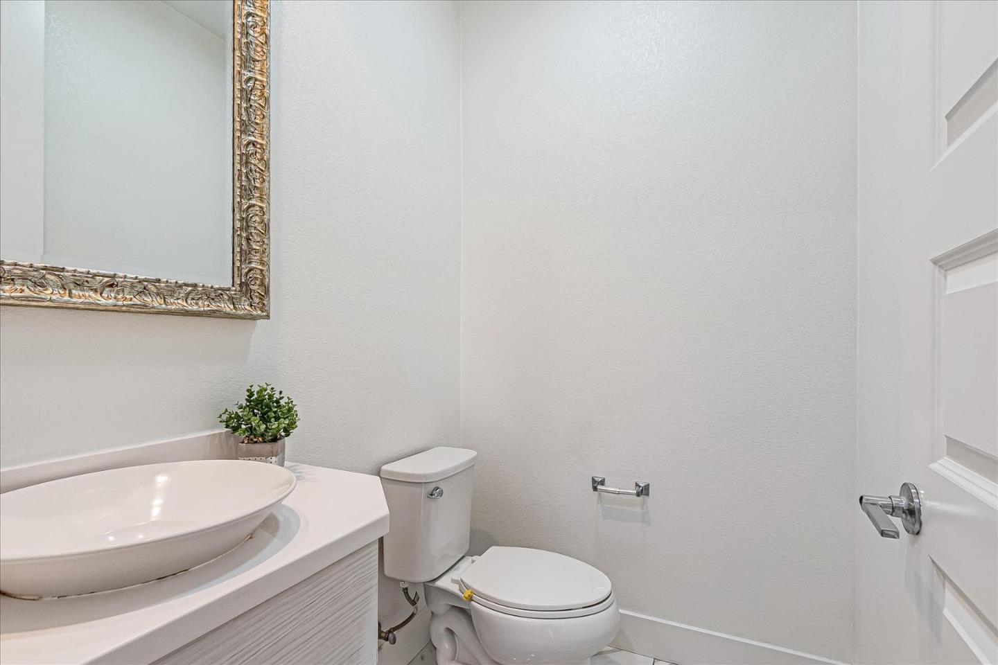 Detail Gallery Image 25 of 47 For 365 Odyssey Ln, Milpitas,  CA 95035 - 2 Beds | 2/1 Baths