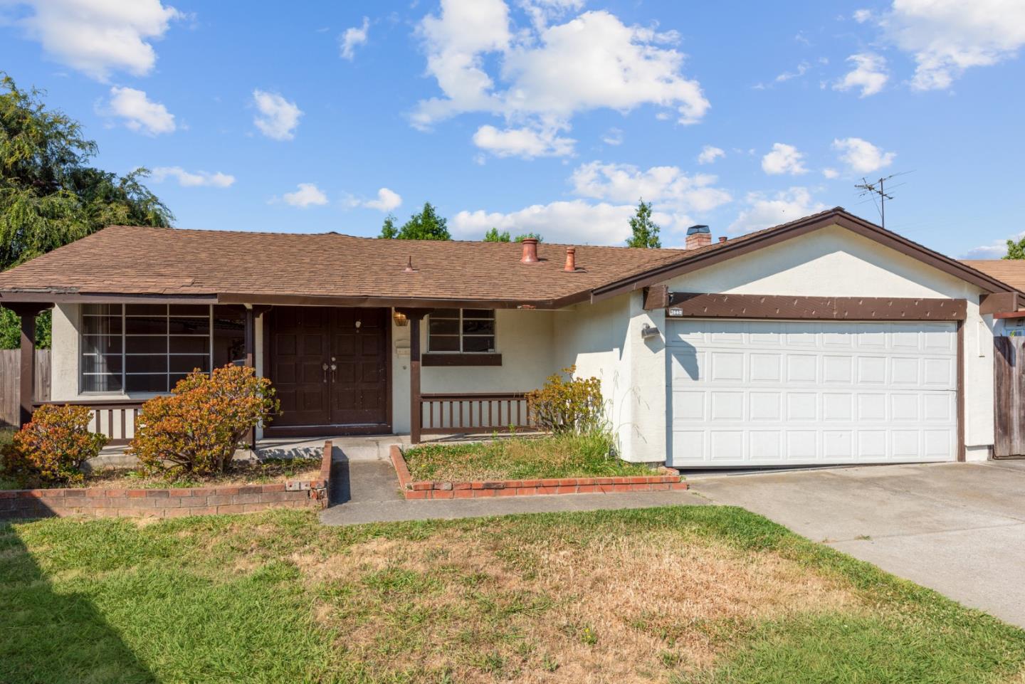 Detail Gallery Image 1 of 48 For 2660 Crest Ct, Union City,  CA 94587 - 3 Beds | 2 Baths