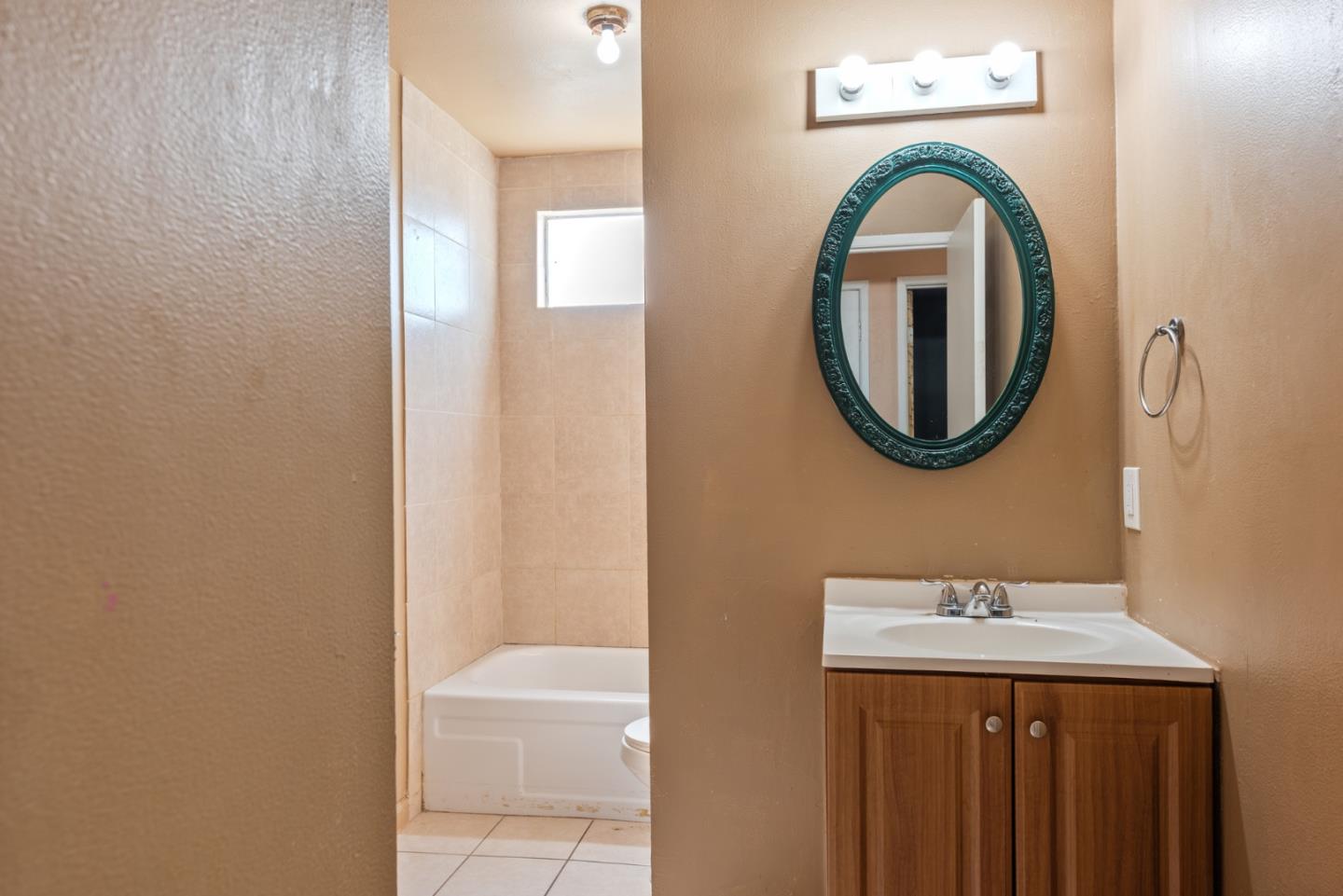 Detail Gallery Image 22 of 48 For 2660 Crest Ct, Union City,  CA 94587 - 3 Beds | 2 Baths