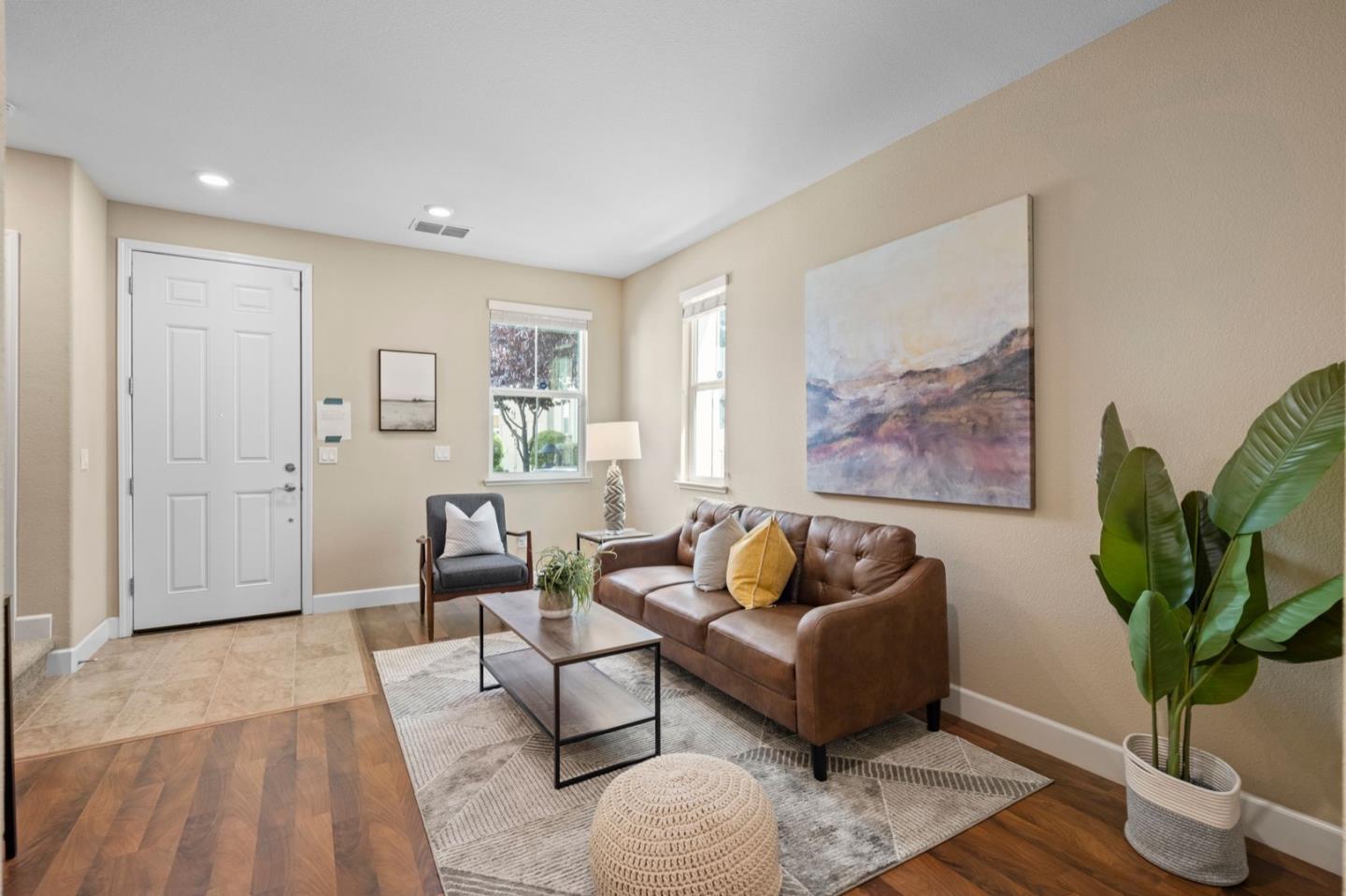 Detail Gallery Image 13 of 40 For 632 Barcelona Loop, Milpitas,  CA 95035 - 3 Beds | 3/1 Baths