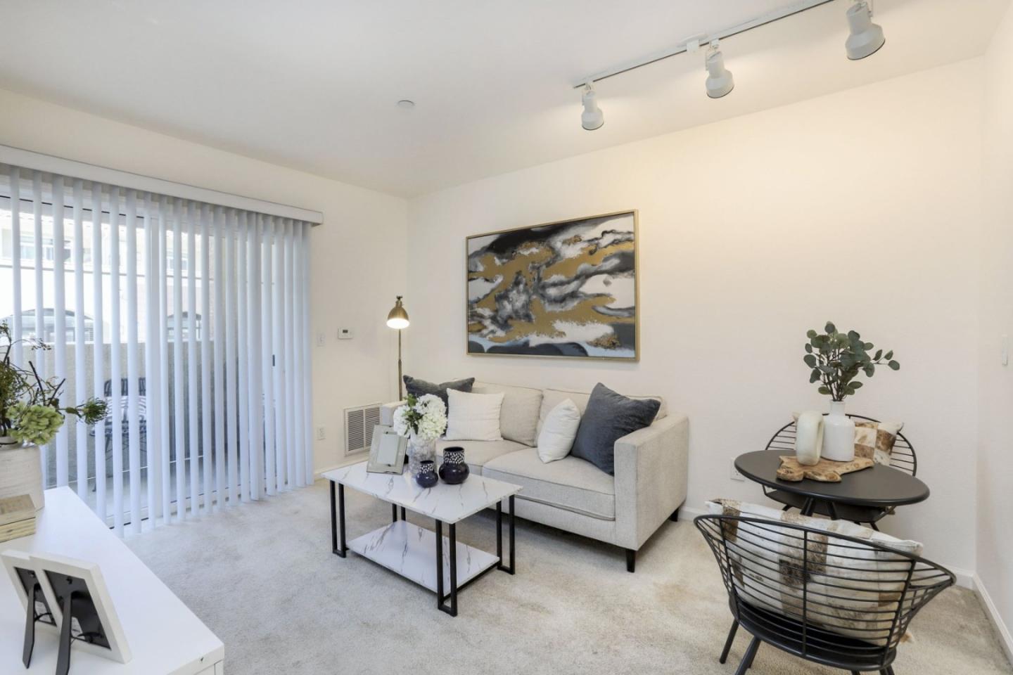 Detail Gallery Image 18 of 26 For 3128 Loma Verde Dr #115,  San Jose,  CA 95117 - 1 Beds | 1 Baths