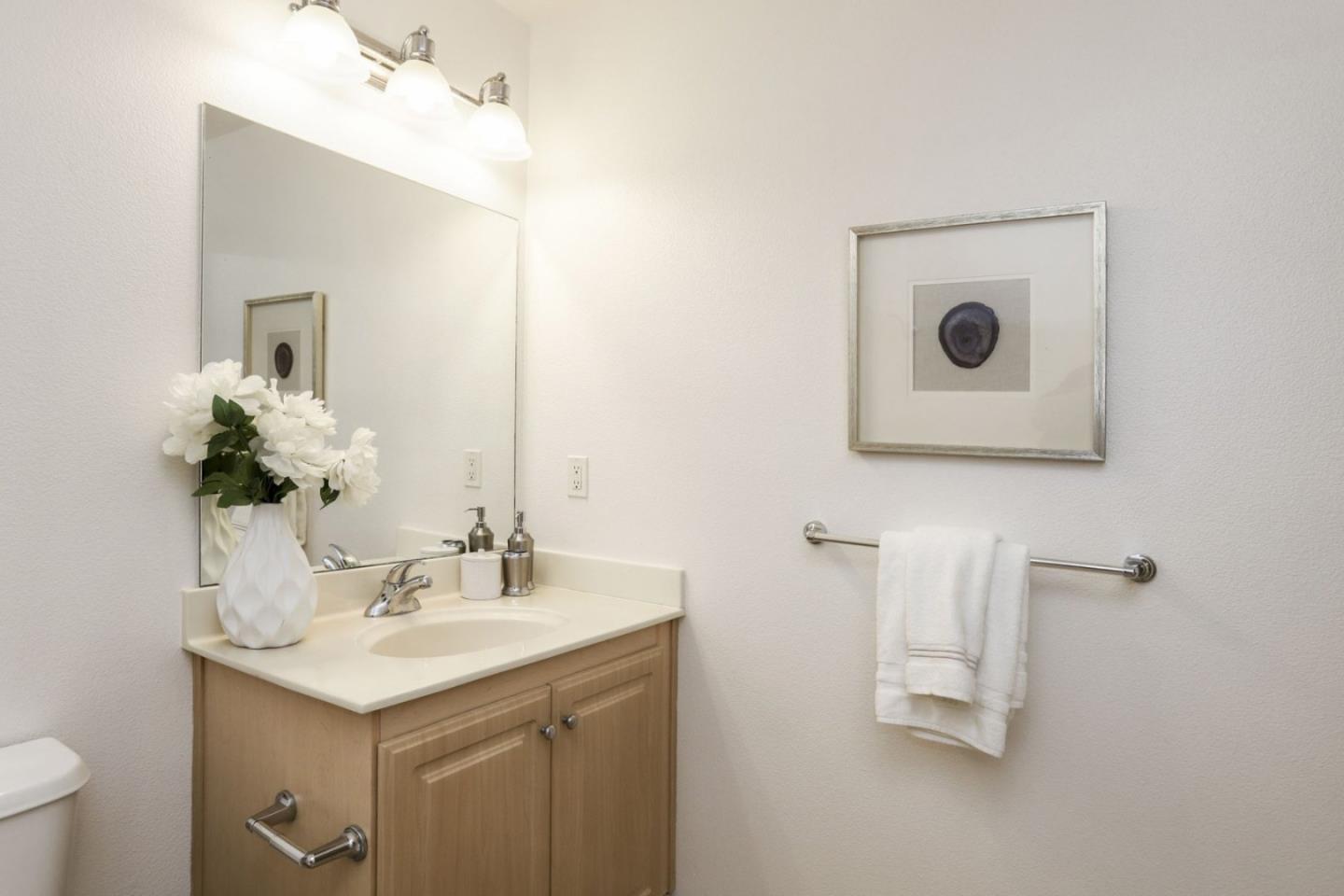 Detail Gallery Image 8 of 26 For 3128 Loma Verde Dr #115,  San Jose,  CA 95117 - 1 Beds | 1 Baths