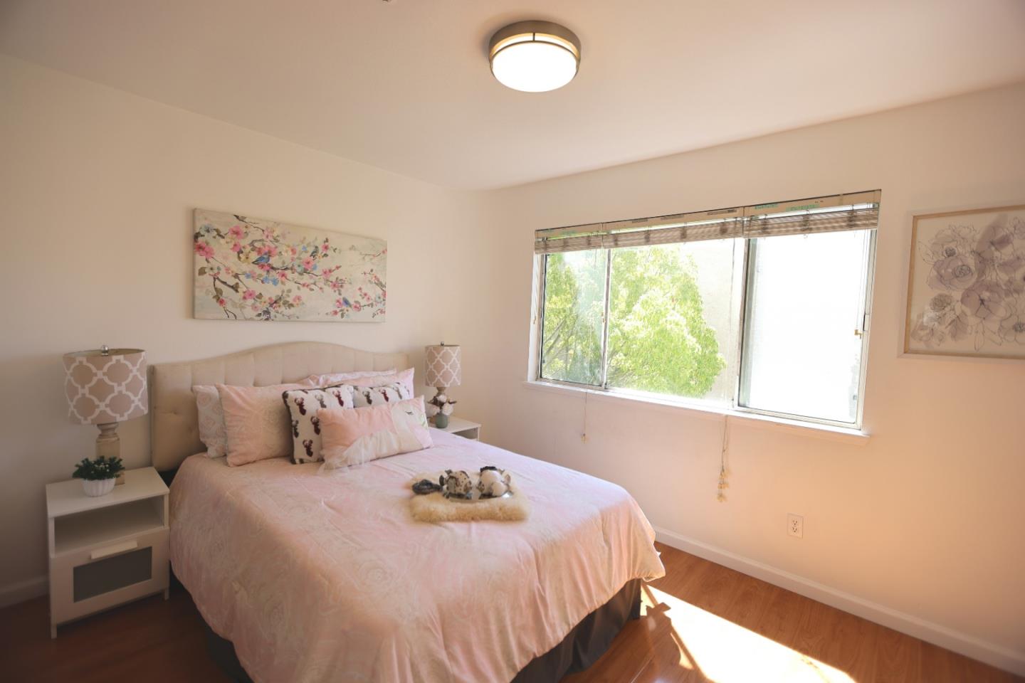 Detail Gallery Image 20 of 42 For 2585 Park Blvd #Z206,  Palo Alto,  CA 94306 - 2 Beds | 2/1 Baths