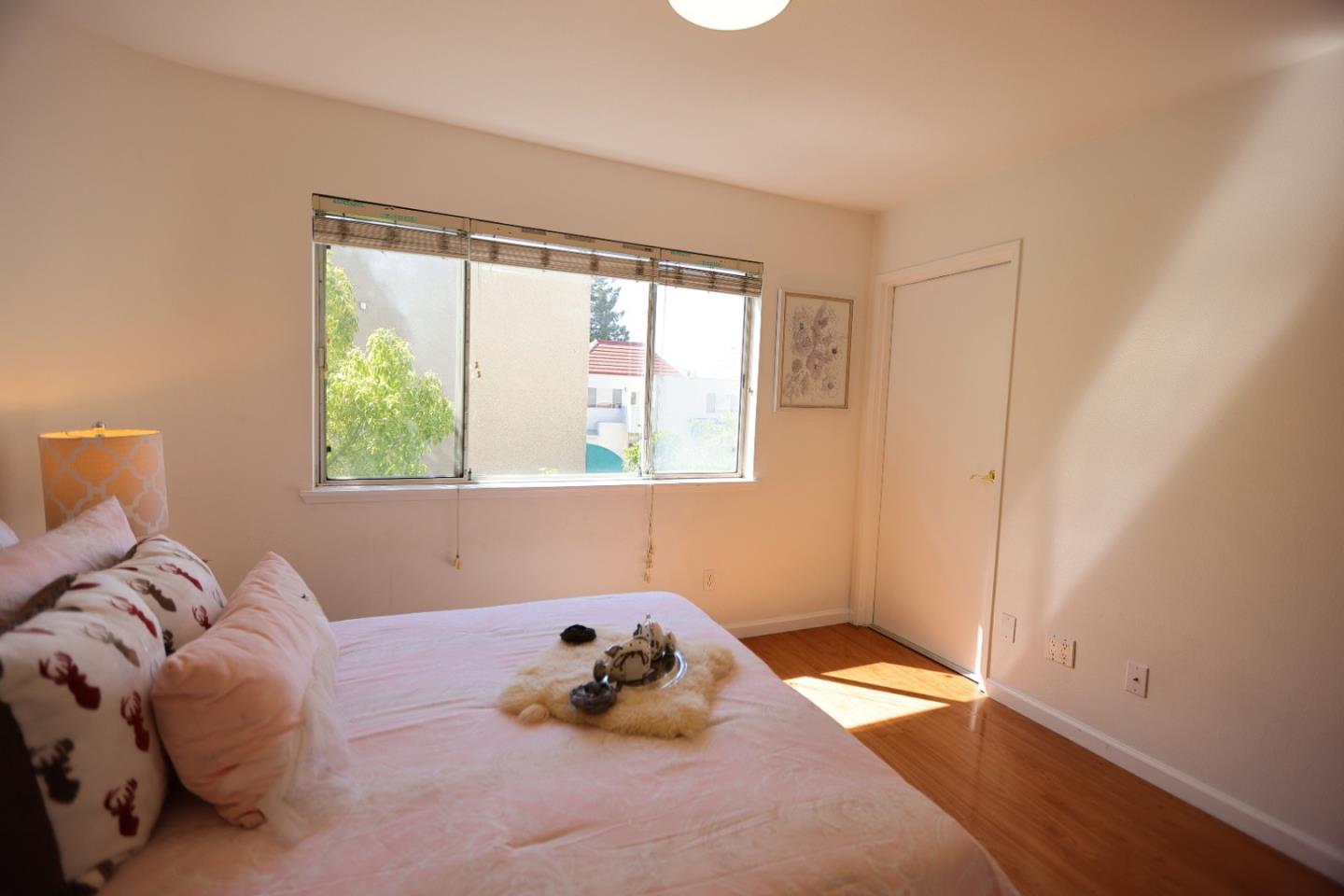 Detail Gallery Image 21 of 42 For 2585 Park Blvd #Z206,  Palo Alto,  CA 94306 - 2 Beds | 2/1 Baths