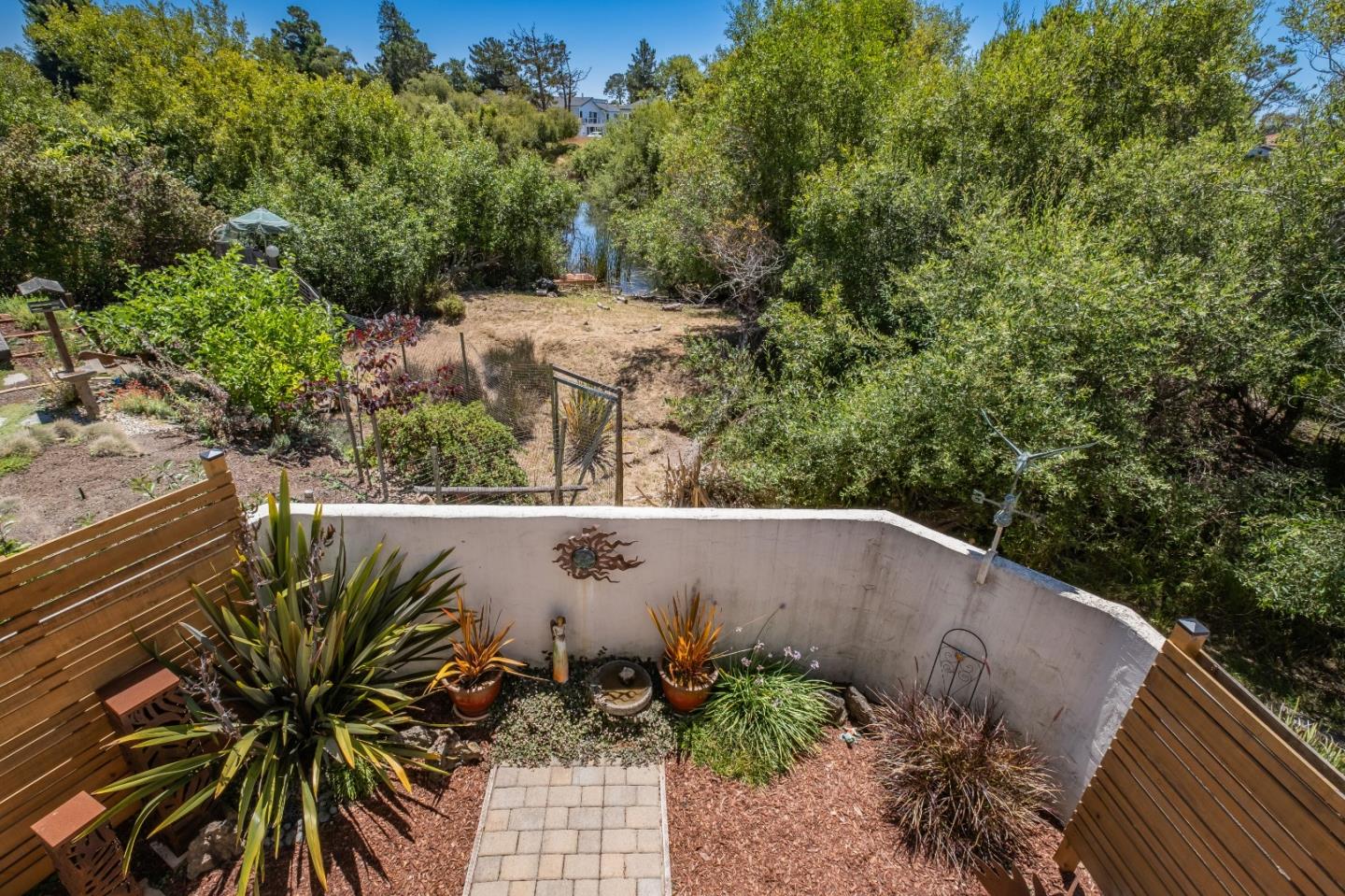 Detail Gallery Image 33 of 56 For 147 Farallon Ct, Aptos,  CA 95003 - 3 Beds | 2/1 Baths