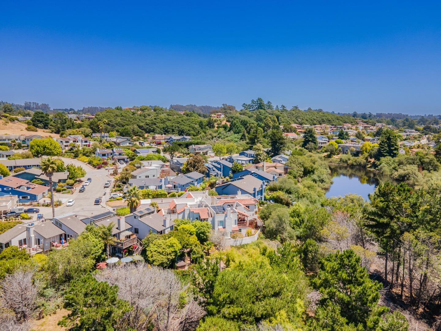 Detail Gallery Image 51 of 56 For 147 Farallon Ct, Aptos,  CA 95003 - 3 Beds | 2/1 Baths