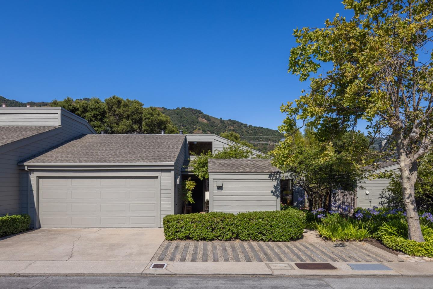 Detail Gallery Image 1 of 1 For 9 Woodside Pl, Carmel Valley,  CA 93924 - 2 Beds | 2 Baths