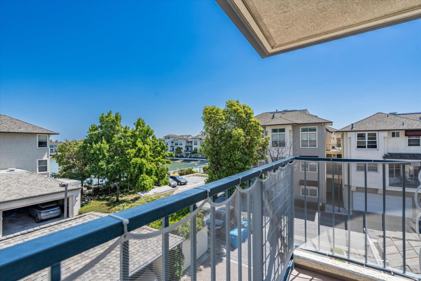 Detail Gallery Image 41 of 51 For 100 Baltic Cir #132,  Redwood City,  CA 94065 - 2 Beds | 1/1 Baths