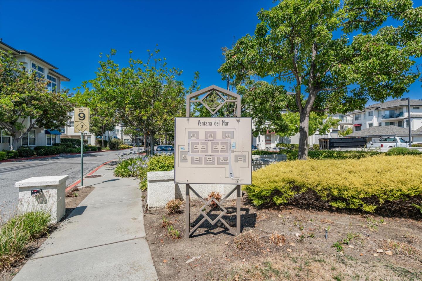 Detail Gallery Image 43 of 51 For 100 Baltic Cir #132,  Redwood City,  CA 94065 - 2 Beds | 1/1 Baths