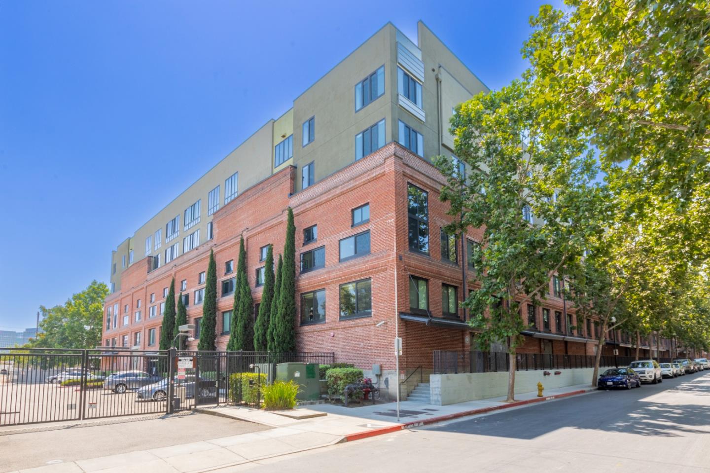 Detail Gallery Image 1 of 43 For 88 Bush St #3141,  San Jose,  CA 95126 - 2 Beds | 2 Baths