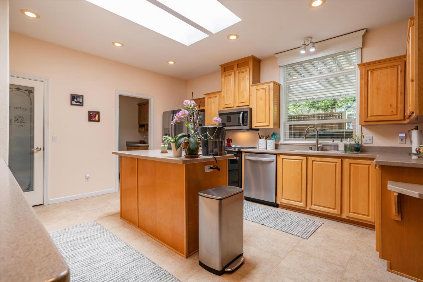 Detail Gallery Image 12 of 58 For 300 Plum St #111,  Capitola,  CA 95010 - 2 Beds | 2 Baths