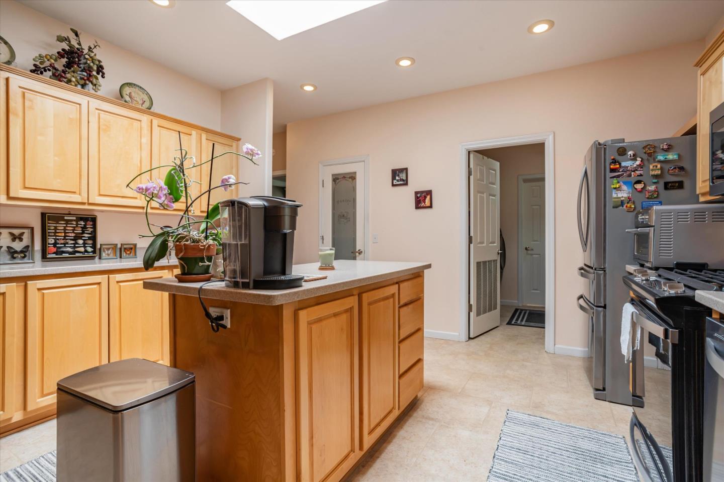 Detail Gallery Image 19 of 58 For 300 Plum St #111,  Capitola,  CA 95010 - 2 Beds | 2 Baths