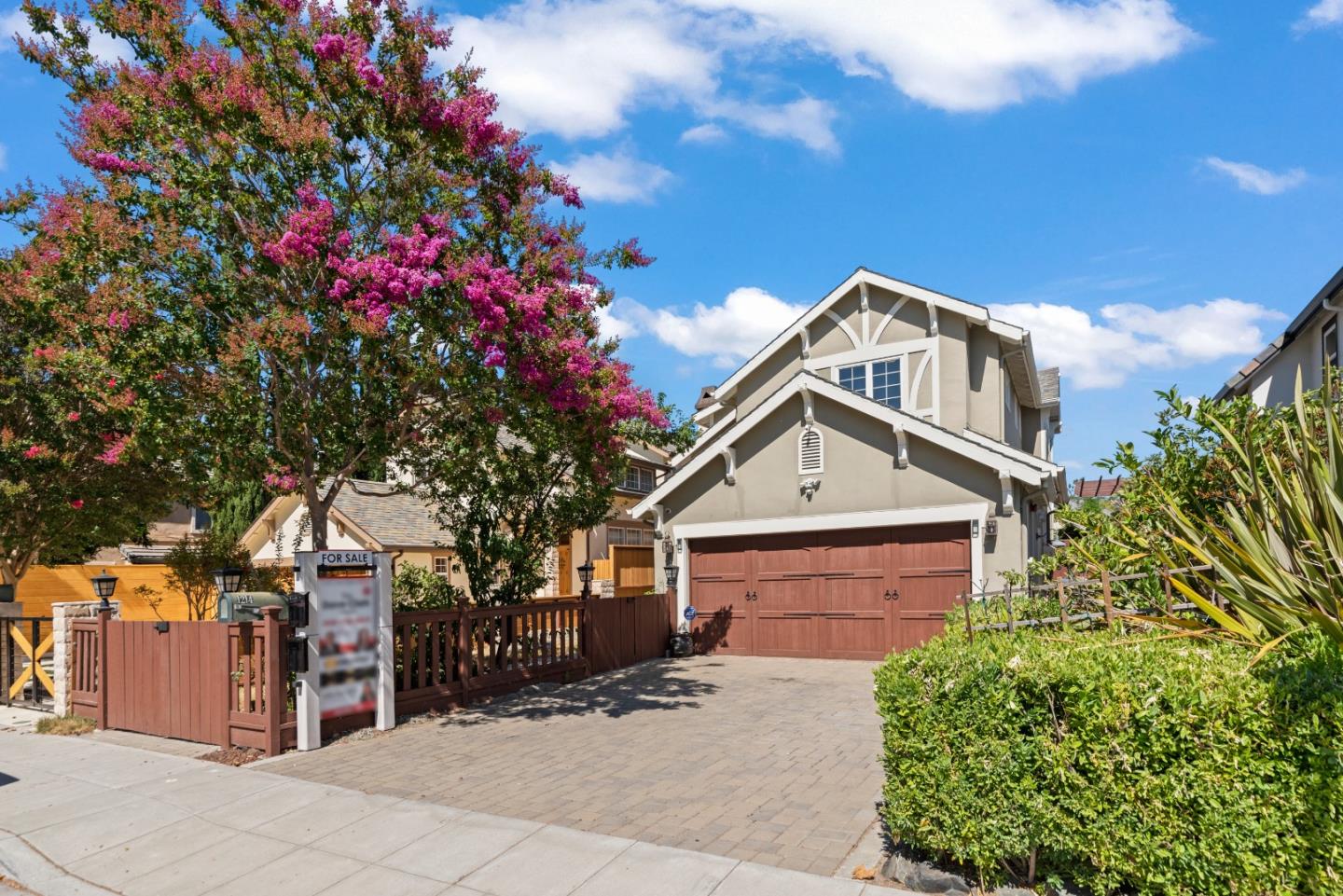 Detail Gallery Image 1 of 1 For 1214 Hollenbeck Ave, Sunnyvale,  CA 94087 - 3 Beds | 2/1 Baths