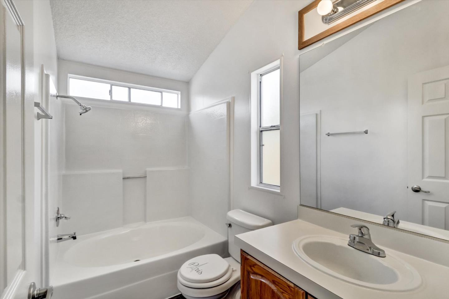 Detail Gallery Image 27 of 37 For 3015 E Bayshore Rd #129,  Redwood City,  CA 94063 - 3 Beds | 2 Baths