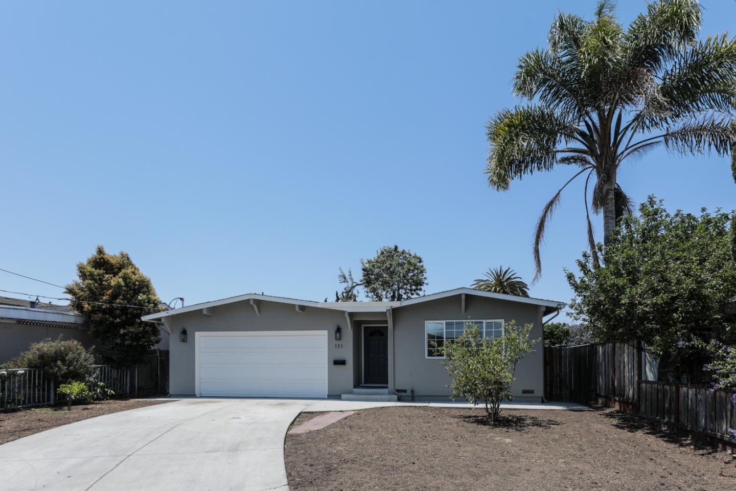 Detail Gallery Image 1 of 1 For 111 Lotus Way, East Palo Alto,  CA 94303 - 3 Beds | 2 Baths